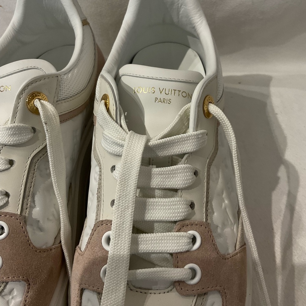 Louis Vuitton Sneakers - Picture 3 of 6